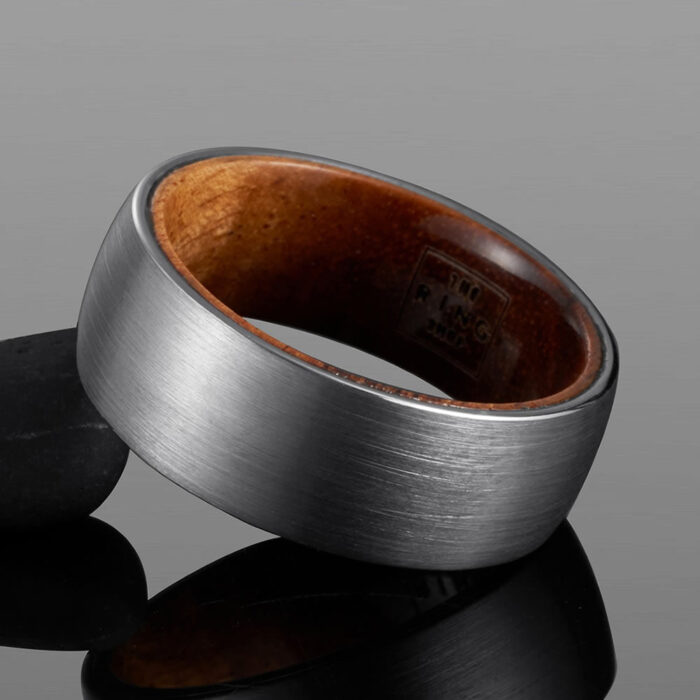 Halloway ring, view 1