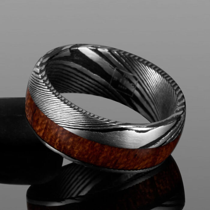 Heartwood ring, view 1
